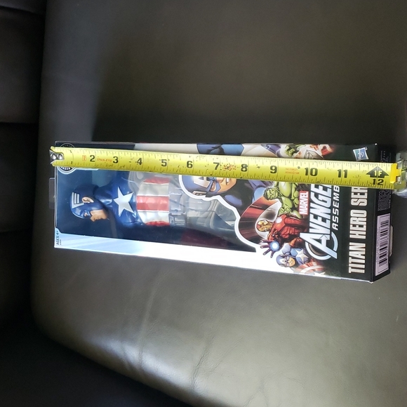 Marvel Captain America Titan Hero Series - Picture 13 of 13